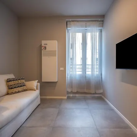 Rolli & Caruggi דירה *