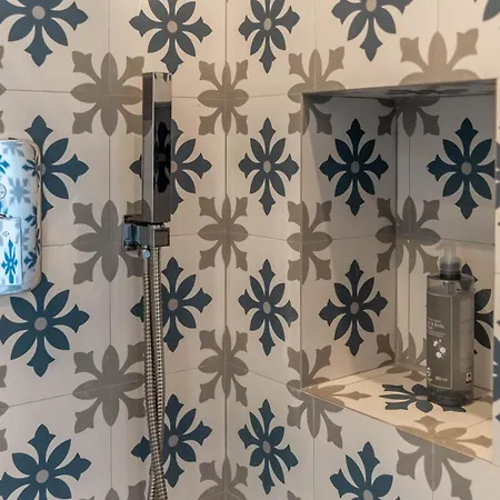 Rolli & Caruggi Apartament *