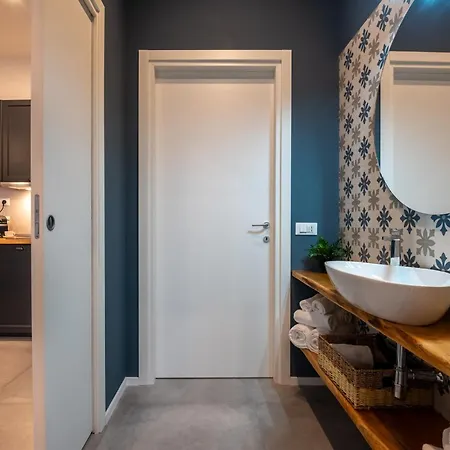 Rolli & Caruggi Apartament