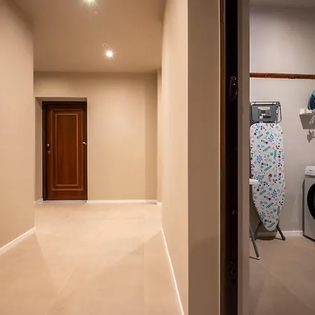 Rolli & Caruggi Apartman *