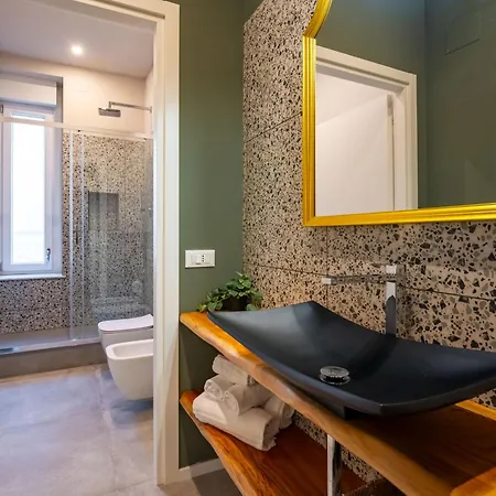 Rolli & Caruggi Apartament