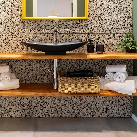 Rolli & Caruggi Apartman